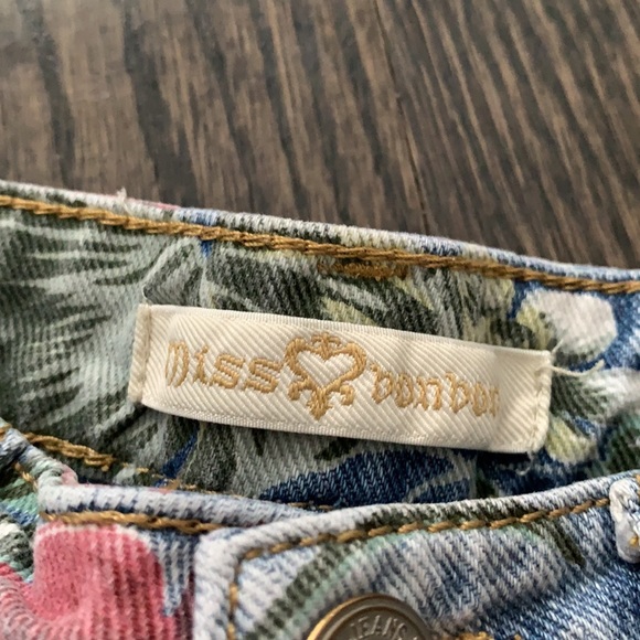 miss bonbon shorts - Picture 5 of 6